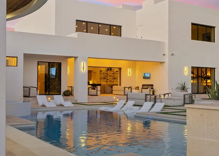 Elite Retreat Holiday home