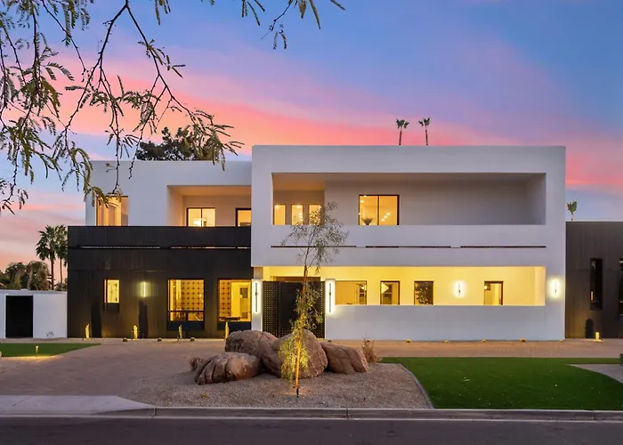 Elite Retreat Holiday home